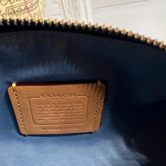 ✨SOLD✨COACH 🍒 💙 Nolita Barrel Bag In Signature Denim - Picture 11 of 15